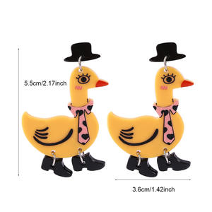 Boucles d'Oreilles Acrylique Mignonnes Personnalisées Drôle de Canard à Talons Hauts - Product Image 6