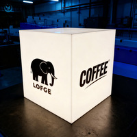 Boîte à lumière publicitaire extérieure personnalisée en aluminium double face, haute luminosité, résistante aux intempéries, forme carrée, éclairée, de forme spéciale