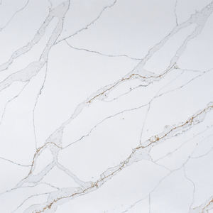 ODM/OEM TMZ - Losa Grande de Piedra Artificial Pulida 5052 Calacatta Leon, Material Moderno para Mostradores de Recepción en Hoteles y Espacios de Lujo - Product Image 4