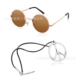 Gafas Hippies con Collar con Colgante de la Paz, Montura de Aleación de Titanio Arcoíris, Protección UV, Accesorio para Disfraces de Fiesta - Product Image 3