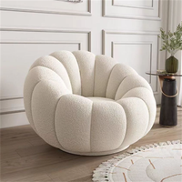 Canapé fauteuil de salon en velours coloré de style nordique moderne avec un design en forme de citrouille crème