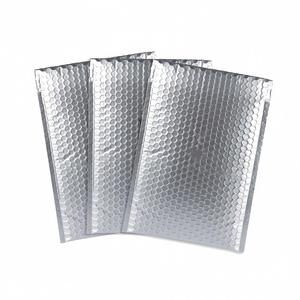 Sobres Acolchados Metálicos Impresos Personalizados al por Mayor, Sobres de Burbujas Impermeables y Resistentes a los Golpes para Envío - Product Image 1