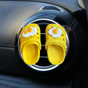 Diffuseur de parfum solide pour voiture en forme de chaussure mignonne, à évaporation naturelle, extrait de plantes, accessoire pour grille d'aération de voiture - Product Image 6