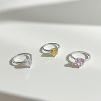 NATUNA Vente en gros sur mesure Bague de fiançailles en argent 925 avec diamant principal de laboratoire de forme ovale radiante et moissanite réglable