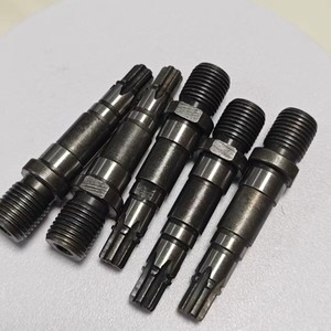 เพลาเหล็กเคลือบสีดำออกไซด์สำหรับชิ้นส่วนฮาร์ดแวร์เครื่องมือไฟฟ้า - Product Image 4