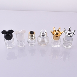 Bouteille de vernis à ongles noir de 8ml, bouteille de vernis à ongles en verre de gel uv vide avec capuchon de couronne d'ampoule bon marché, vente en gros - Product Image 4