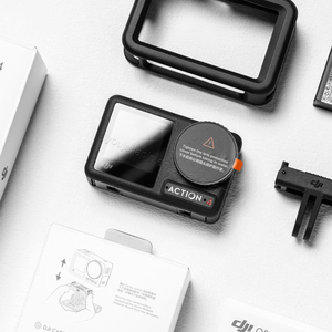 Osmo Action 4 Standard Combo DJI Action 4 160 <span class=keywords><strong>minutos</strong></span> <span class=keywords><strong>de</strong></span> duración <span class=keywords><strong>de</strong></span> la batería 4K/120fps Cámara <span class=keywords><strong>de</strong></span> acción con Super-Wide FOV en stock - Product Image 1