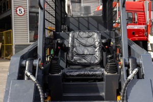 Minicargadora <span class=keywords><strong>HTHY</strong></span> L25 para Mantenimiento Municipal, Maquinaria Pequeña de Ingeniería - Product Image 6