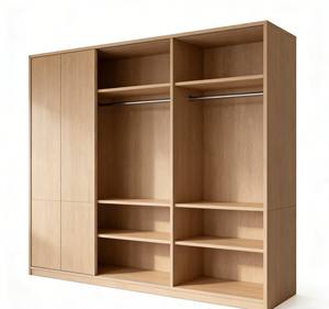 Armoire en bois clair de style luxe léger, moderne, intégrée à la chambre à coucher, avec des poignées minimalistes - Product Image 2