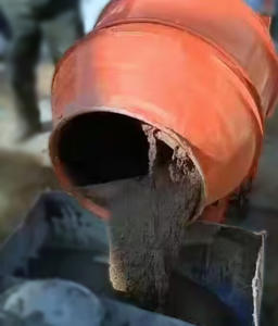 Mezcladora de Cemento y Concreto Automática Portátil de 350L para Uso Doméstico, Equipo Mezclador de Arena Pequeño - Product Image 6