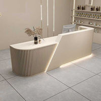 Comptoir de réception moderne et populaire en MDF pour salon de beauté et spa, avec éclairage LED, multifonctionnel, rangement intégré, idéal pour les salons de manucure et les hôtels