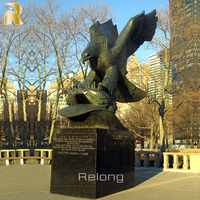 Escultura de Águila de Bronce de Gran Tamaño RELONG, Diseño Personalizado para Decoración de Campus Universitarios al Aire Libre