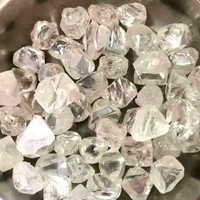 Boucles d'oreilles WESUND en diamant de laboratoire, 4 griffes, taille triangle, couleur F fantaisie claire, percées au laser pour la fabrication de boucles d'oreilles