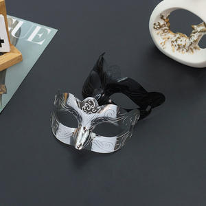 หน้ากากแฟนซีงานคาร์นิวัลฮาโลวีนรูปผีเสื้อชุบโครเมียม ขายดี สำหรับงานเต้นรำ งานปาร์ตี้  ชุดแฟนซีงานคาร์นิวัล งานเต้นรำสวมหน้ากาก - Product Image 4