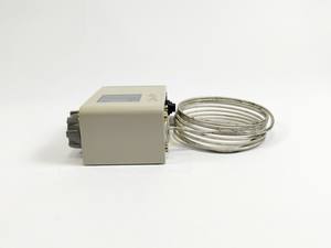 Yeni Orijinal 060L1121 KP77 Termostat Endüstriyel Otomasyon PLC Programlama Kontrol Cihazı - Product Image 4