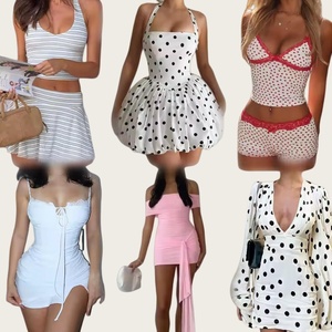 Gaun Kasual Grosir Murah Kaos Campuran Kemasan 2025 Obral Pakaian Wanita Stok Pakaian Pengiriman Acak - Product Image 1