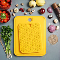 Tabla de Cortar de Plástico con Patas de Goma para Cocina, Tabla de Servicio de Alimentos para Niños, Libre de BPA, Antideslizante, Material PP Duradero, Utensilios de Cocina