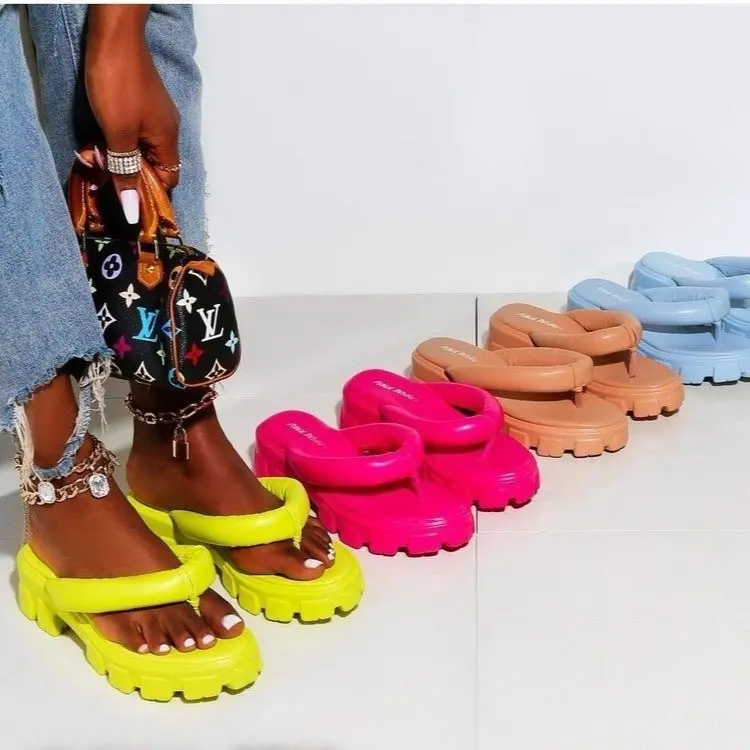 Fashion Trend Thick-Soled Slippers Women Summer Outside Roman Shoes Casual Beach High-Heeled Flip Flops