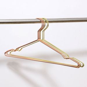 Cintres métalliques pour vêtements en or rose, personnalisés, en gros, pour adultes - Product Image 4