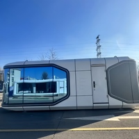 Maison capsule intelligente de luxe moderne préfabriquée portable mobile de 40 pieds pour projet de site de camping