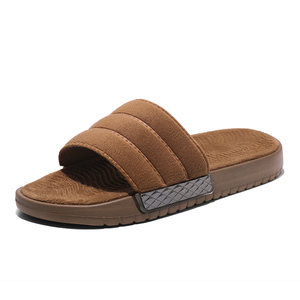 Nouvelles claquettes tendance 2026 en fourrure pour hommes, personnalisables avec logo, couleur unie, petit prix, grandes tailles 12, soutien de la voûte plantaire, sandales de basketball pour garçons - Product Image 1