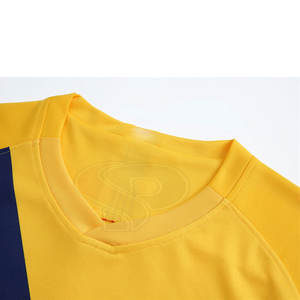 Venta directa de fábrica Ropa de fútbol 100% Uniformes deportivos de poliéster para hombres y mujeres Hecho en - Product Image 3
