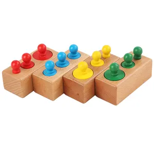 HOYE CRAFT Montessori Kinder Holz buchse Brettspiel Bunte Knopf Zylinder Spielzeug Lernspiel zeug für Baby