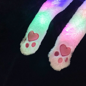 Jouet en peluche lumineux lapin amusant à succès sur TikTok, chapeau de lapin LED en peluche avec oreilles mobiles, jouet d'hiver en peluche - Product Image 3