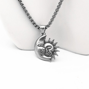 Yunnique – collier avec pendentif en acier inoxydable, motif soleil et lune, bijoux unisexes à la mode, design géométrique, ton argenté - Product Image 4