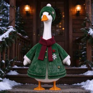 Trajes Navideños para Gansos de Porche de 23 Pulgadas, Conjunto de Ropa Verde para Gansos de Porche Navideños, Decoraciones para Figuras de Cisnes de Exterior - Product Image 2