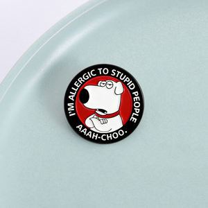 Broches de Esmalte con Diseño de Perro de Película de Animación de Comedia, Perro <span class=keywords><strong>Arrogante</strong></span>, Soy Alergico a las Personas Estúpidas, Insignia para Solapa, Joyería, Regalo para Amigos - Product Image 1