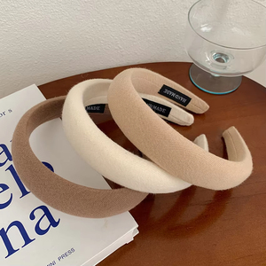 <span class=keywords><strong>Diadema</strong></span> de Terciopelo Retro Elegante Francesa de Primera Calidad, <span class=keywords><strong>Diadema</strong></span> Redonda Grande para Mujer, <span class=keywords><strong>Diadema</strong></span> de Resina con Tela de Satén para Invierno - Product Image 4