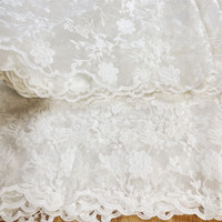 Fleur blanche dentelle maille broderie dentelle tissu Soluble dans l'eau lait soie broderie vêtements pour enfants robe