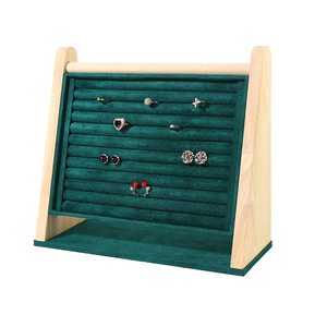 حامل عرض مجوهرات رأسي فاخر جاهز للشحن من المطاط والخشب الصلب والمخمل الناعم لعرض الخواتم والأقراط وحفظ المجوهرات للبيع بالتجزئة - Product Image 5