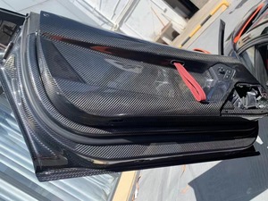 Kit de Carrocería ZNDR AVENTADOR LP700SVJ, Nuevo, Paneles de Puerta de Fibra de Carbono Estilo SVJ Mejorados, Autoadhesivos, Reemplazo Incluido - Product Image 4