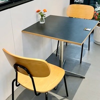 Ensembles de table et de chaises noirs minimalistes modernes. Idéal pour les cafés, les snack-bars et les restaurants occidentaux |   Plusieurs options de couleurs disponibles
