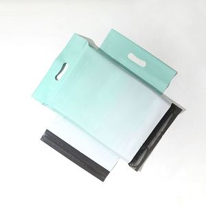 Light Purple Easy-to-Carry Blank Poly Mailer with Handle Screen Printing T-Shirt Bag for Shoes Shipping and Mailing - Product Image 3