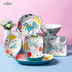 <span class=keywords><strong>Ensemble</strong></span> de <span class=keywords><strong>vaisselle</strong></span> pour bébé et enfant, personnalisé en gros, mignon, créatif, dessin animé, dinosaure, bol en céramique, assiette, <span class=keywords><strong>vaisselle</strong></span> - Product Image 1