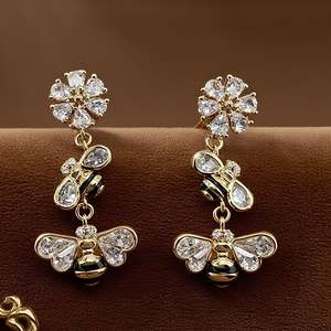 Pendientes Ugood de Latón chapado en oro de 18 quilates, estilo religioso elegante, diseño bonito y de moda para ocasiones de negocios de Honeybee - Product Image 1