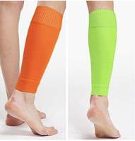 Manchon de protection pour tibia en polyester 100 % pour une fixation sécurisée des protège-tibias