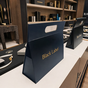 Caja Triangular de Lujo con Cierre Magnético para Perfume y Aceites Esenciales, Caja de Regalo Rígida con Asa y Logotipo OEM - Product Image 1