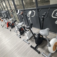 Mini-vélo d'exercice silencieux et compact pour le bureau – Équipement de fitness pour les travailleurs sédentaires et l'entraînement des jambes