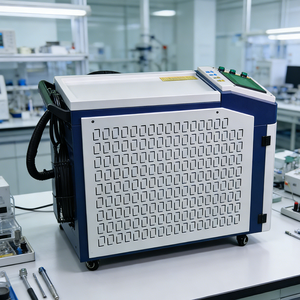 Machine de nettoyage laser portative 2000W, décapant de <span class=keywords><strong>peinture</strong></span> laser, machine de décapage de rouille au laser à fibre, élimination de la pierre et des briques - Product Image 1