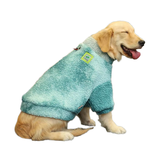 Ropa Gruesa de Invierno para Mascotas al por Mayor 2025, Tela de Lana de Cordero para Perros Grandes, Cómoda, Lavable, Estampado Clásico de Año Nuevo - Product Image 1