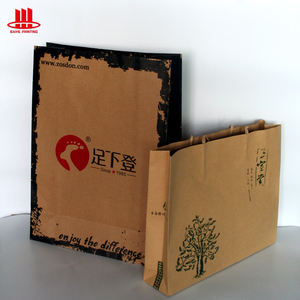 ถุงกระดาษคราฟท์สีน้ำตาลงานฝีมือคุณภาพสูง รีไซเคิลได้ ราคาถูก พิมพ์โลโก้ตามสั่ง รับผลิตแบบ OEM สำหรับซูเปอร์มาร์เก็ต พิมพ์ออฟเซ็ต พร้อมริบบิ้น - Product Image 5
