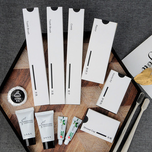 カスタマイズ可能な環境に優しい使い捨てプラスチック製ホテルバスルームアメニティ（パーソナライズされたロゴとメッセージ入り） - Product Image 1