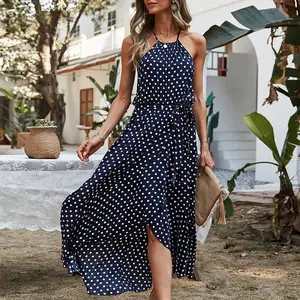 2023 नवीनतम लगाम गर्दन गर्मियों में समुद्र तट कपड़े थोक पोल्का डॉट रेयान पोशाक मैक्सी आरामदायक पोशाक महिलाओं के वस्त्र