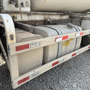 Camión Mezclador de Concreto <span class=keywords><strong>Usado</strong></span> <span class=keywords><strong>en</strong></span> China, HOWO 6x4, con Tambor de 10 Metros Cúbicos, de Alta Resistencia para Construcción - Product Image 6