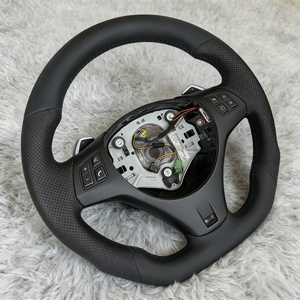 Volant en cuir pleine fleur pour <span class=keywords><strong>BMW</strong></span> Série E (E90, E60, E46, E92, M3, E87, E39, X5, E70, X6, E71, E82, E93, E36, E91) – Vente directe usine - Product Image 2