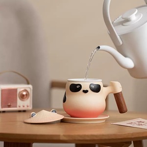 Tasse à thé en céramique Panda créative personnalisée avec infuseur, idéale pour le bureau, cadeau pour hommes et femmes, vaisselle haut de gamme 301-400ml, design moderne - Product Image 4